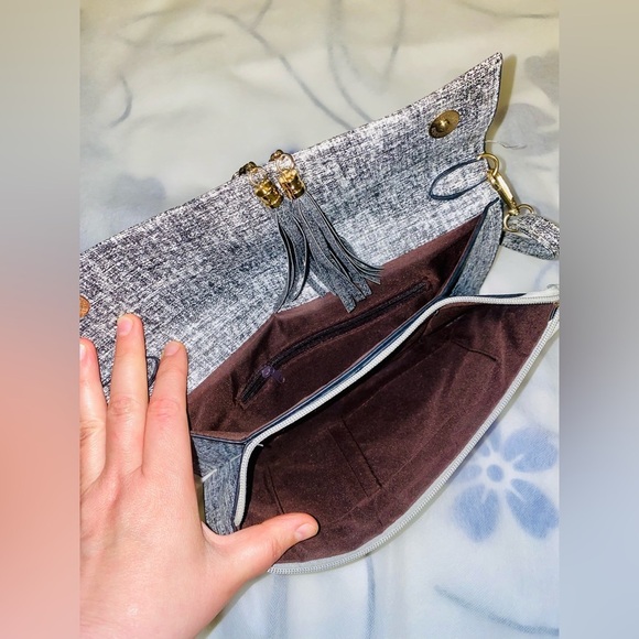 🫶🏻Stylish🫶🏻 Gray Crossbody Bag-Clutch 🫶🏻 - Picture 6 of 6